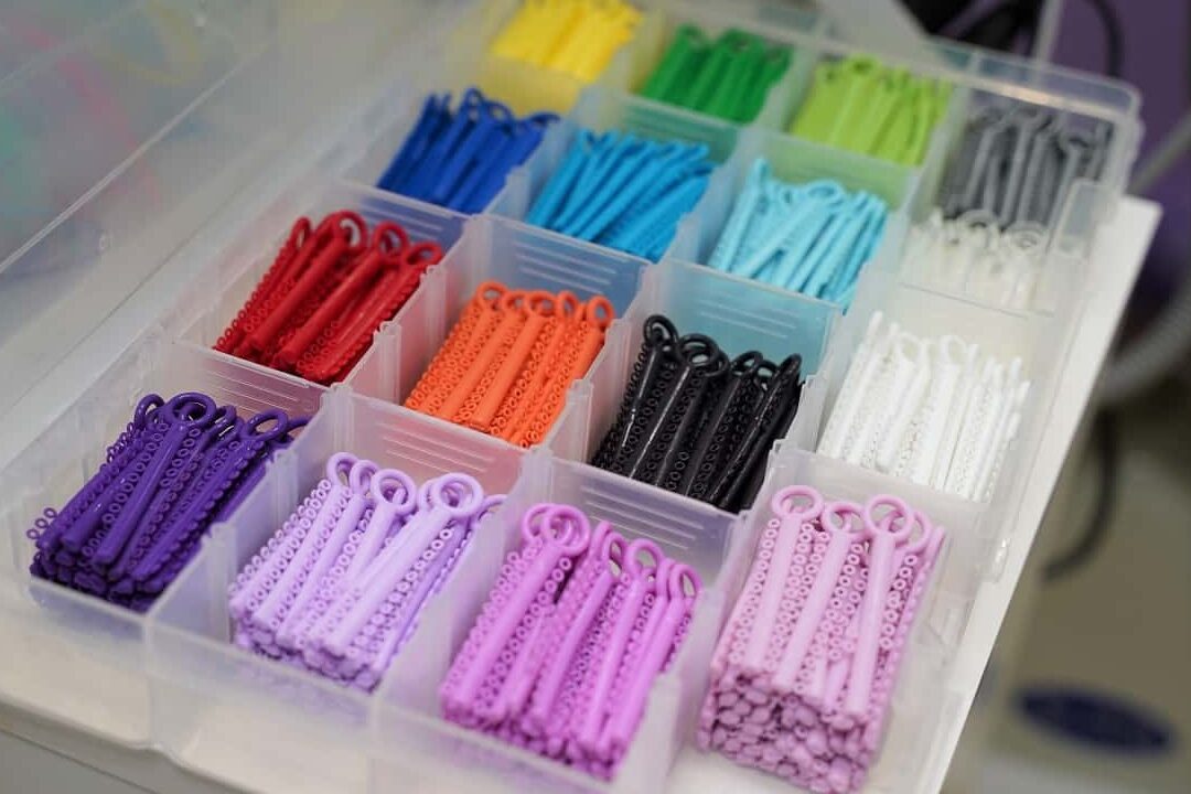 ¿Qué color de frenillos debería conseguir?